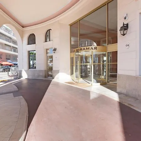 Апартаменты Palais Miramar - & E37 - 20m - Croisette Emplacement Unique - Wifi - Clim Канны
